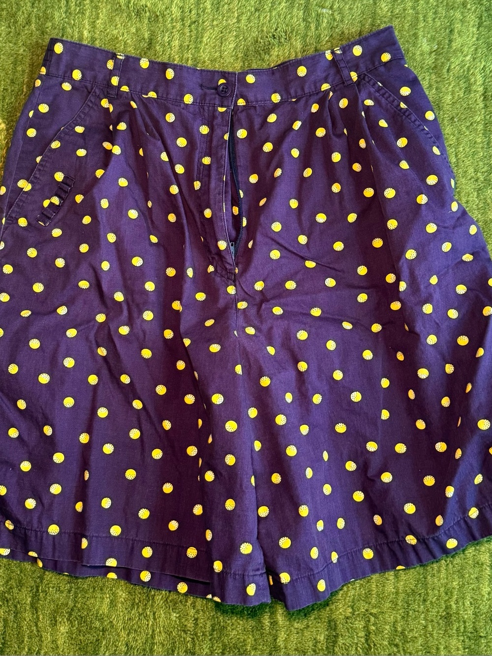 Vintage Unisex Golf  Ball Print Shorts Lacoste izod 1980s Cotton 28 Waist Size 6